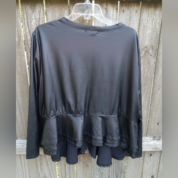 Rouge Stretch  Plus Size Peplum Faux Leather Zip-Up Black Blouse 4X. FF223 - Picture 3 of 4